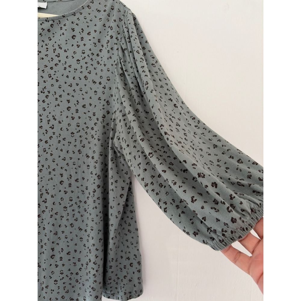 J. Jill Balloon Sleeve Top Womens XL Sage Green Floral Leopard Print Cotton Knit - Picture 2 of 7